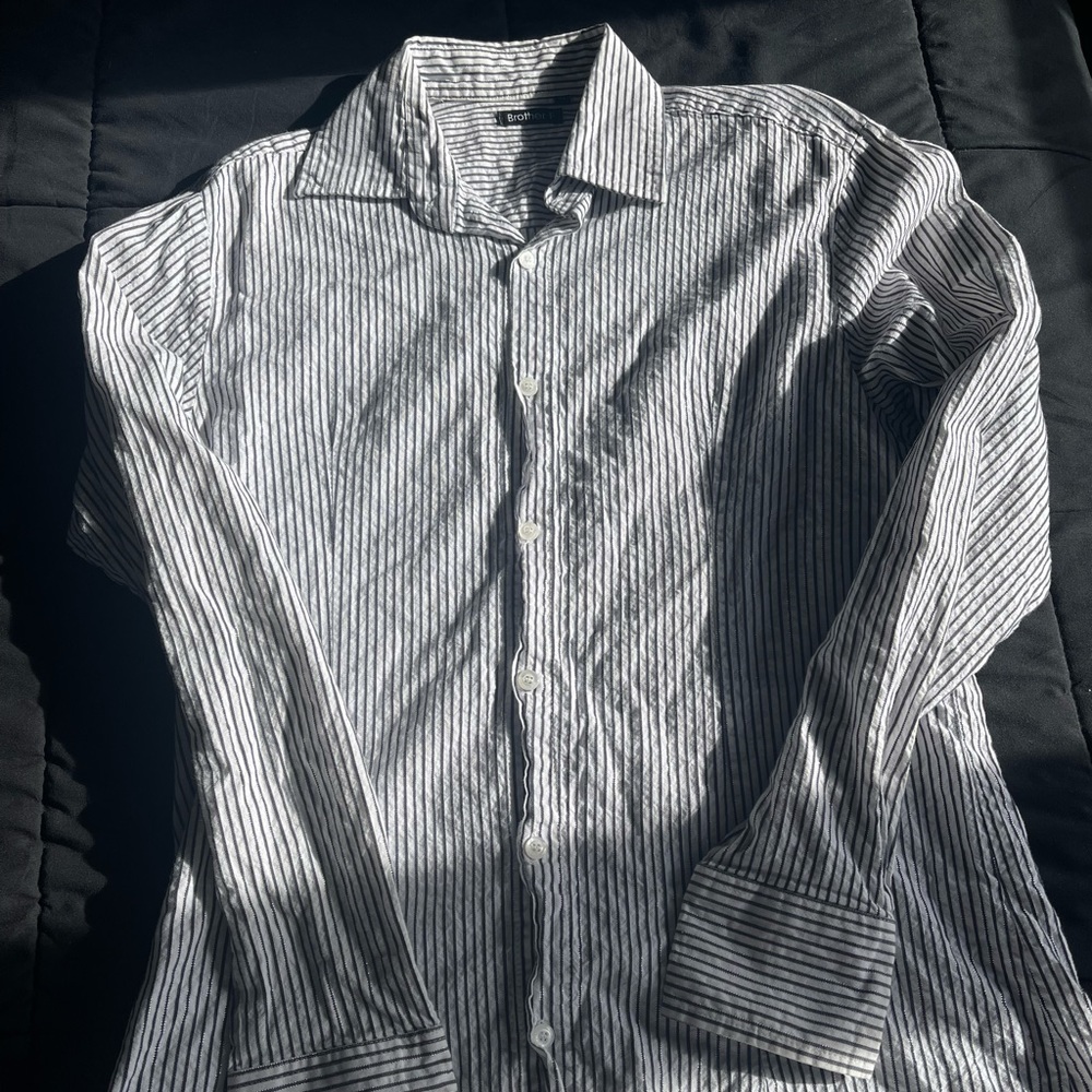 Like new shirt size XL SLIM VERY CLASIC